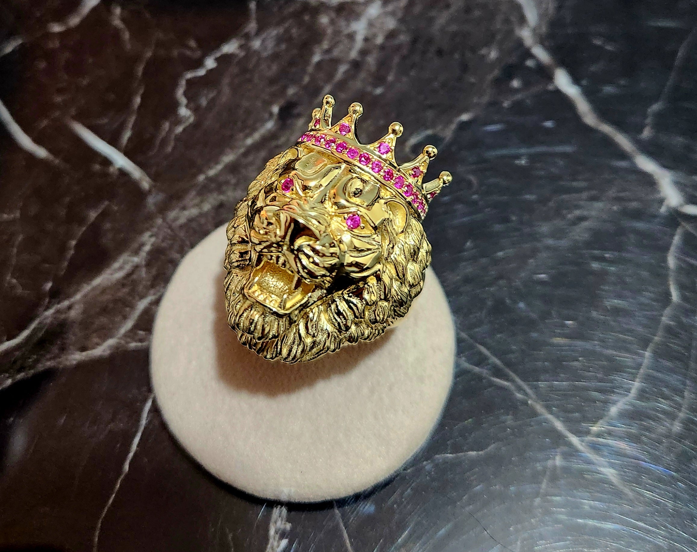 Anello Leone oro 18kt