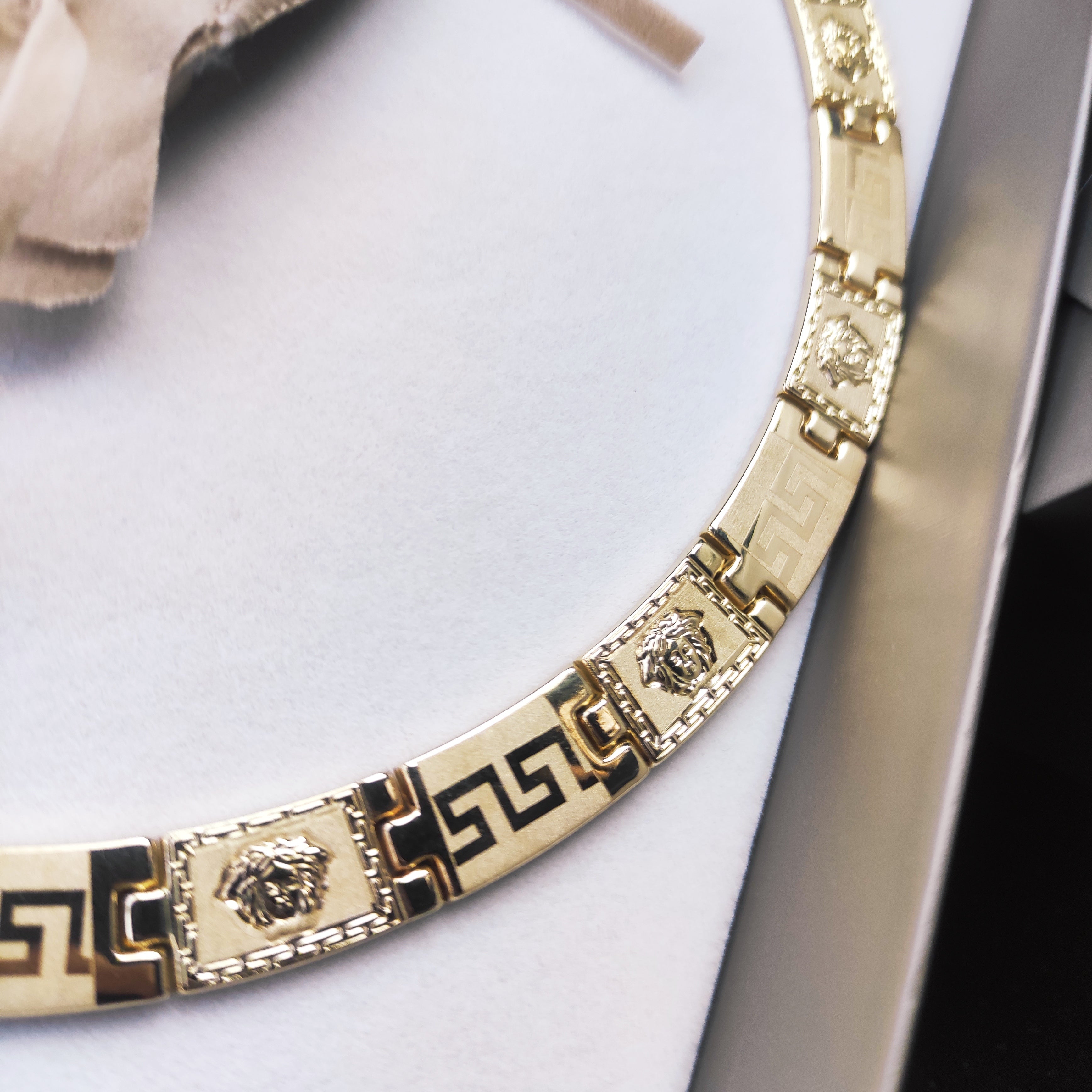 Collana 18kt a piastrine