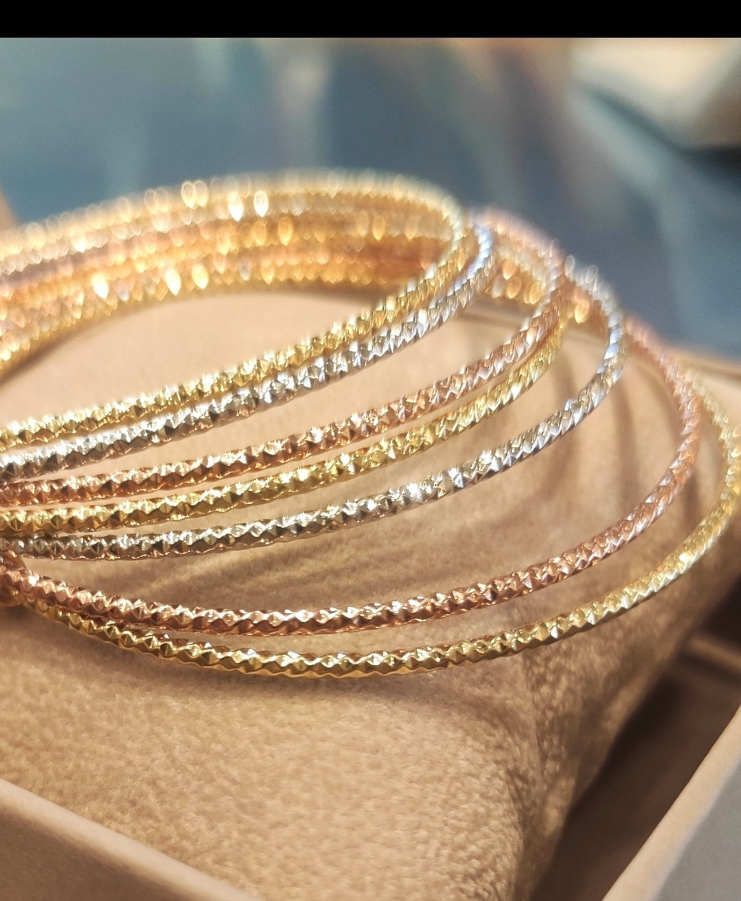 Bracciale bangles oro 18kt 750