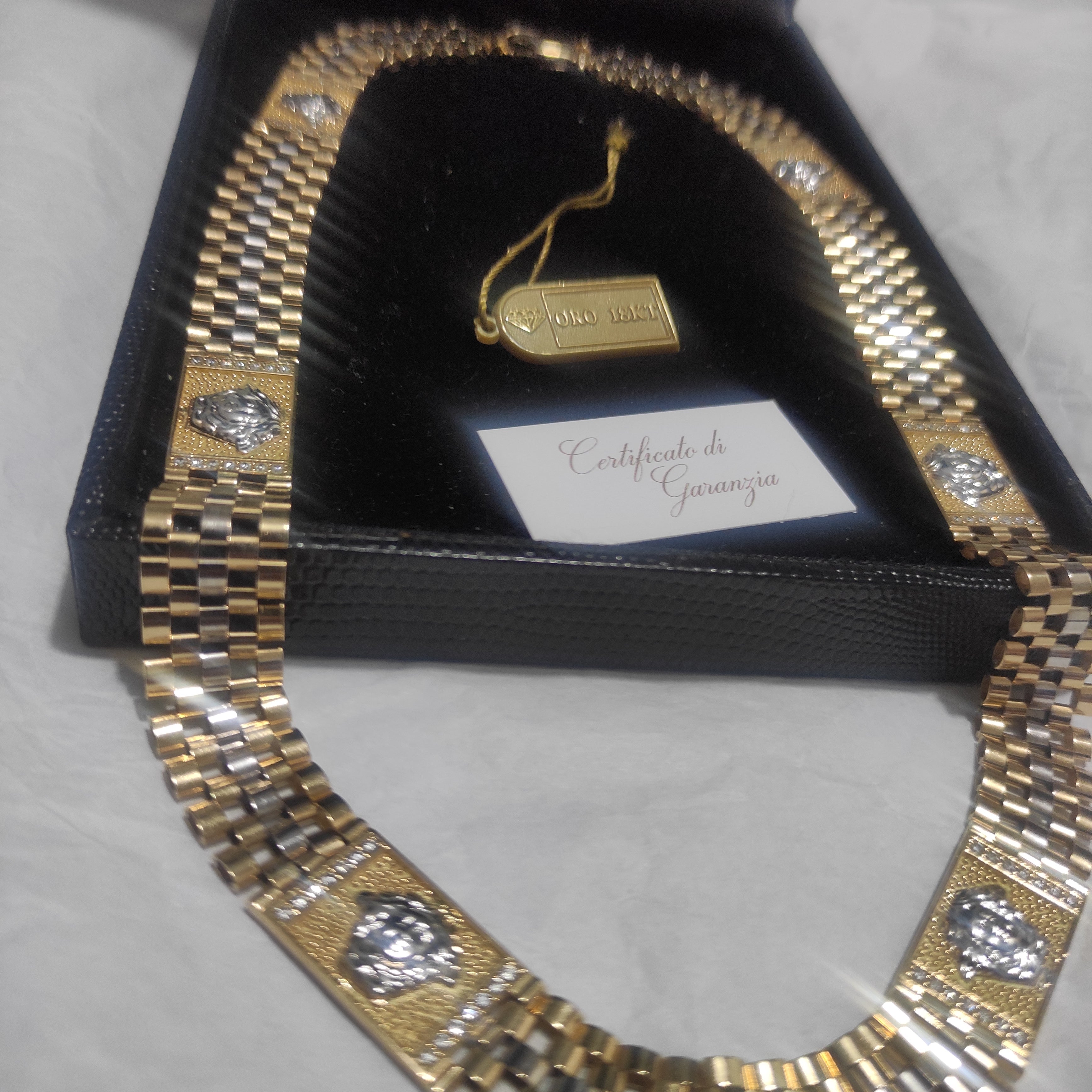 Collana girocollo oro 18kt 750%