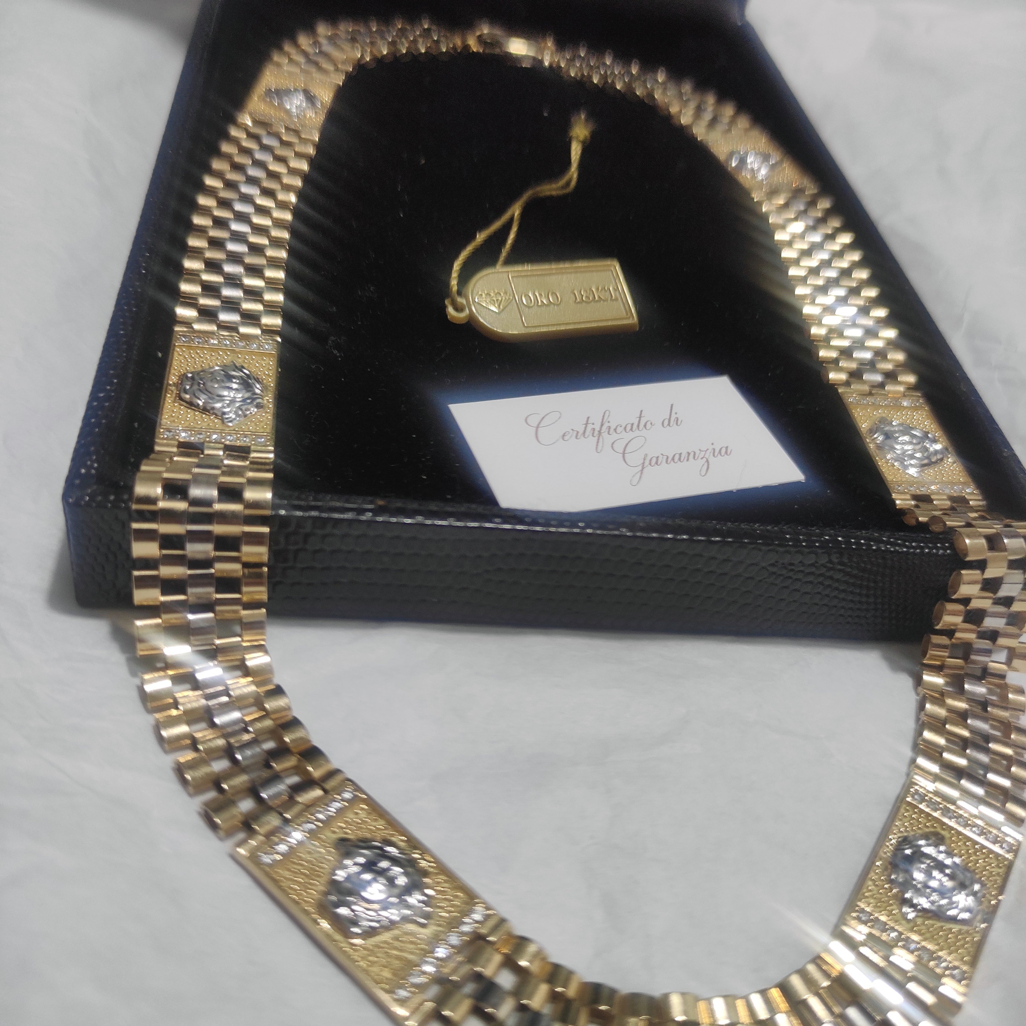 Collana girocollo oro 18kt 750%